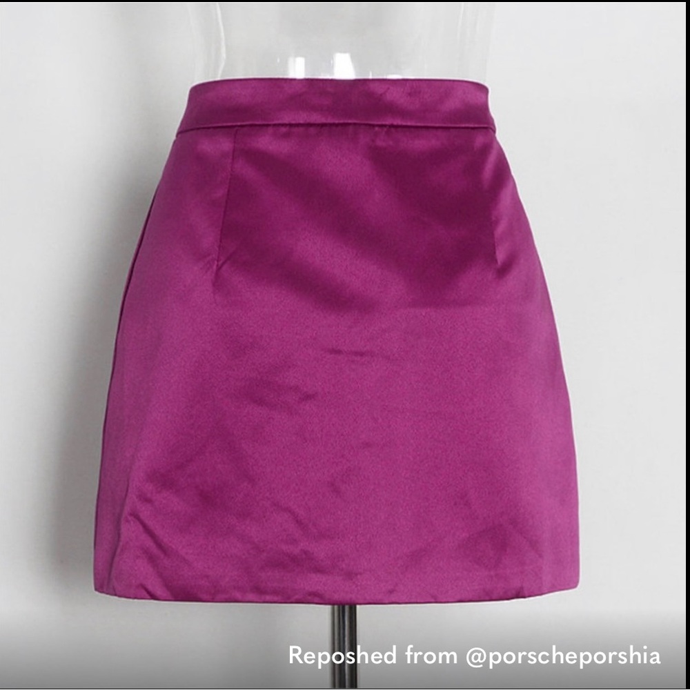 Dazzling Satin Skirt - M